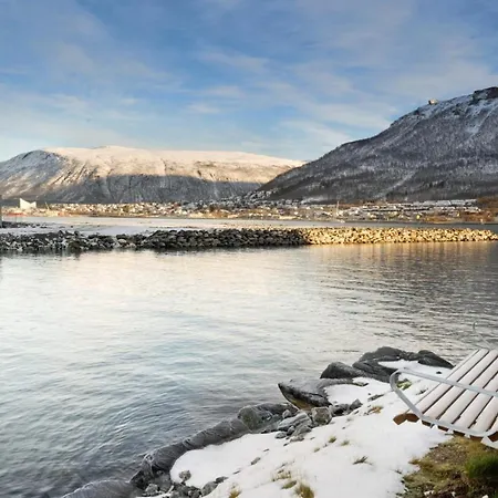 Royal Skir Apartment Sea View Tromso Exterior photo